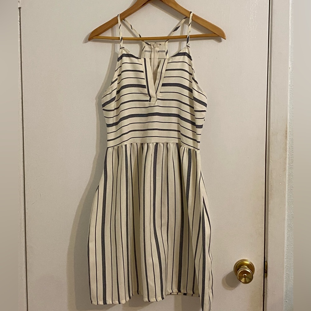 Elegant Striped Dress in Cream and Black